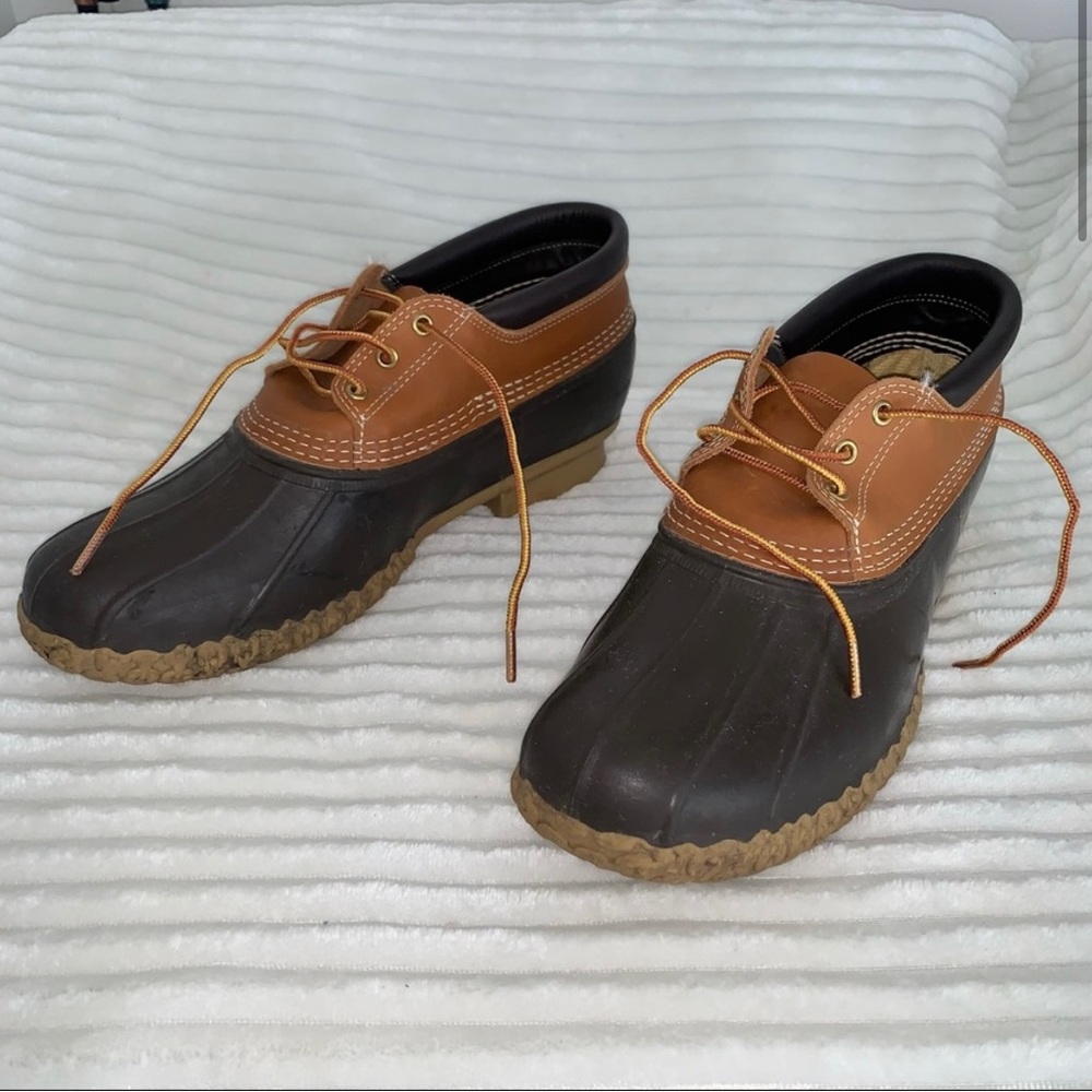 Men’s 12M L.L. BEAN Brown Low Lace Duck Shoe Boots 06009 USA Made Excellent Cond